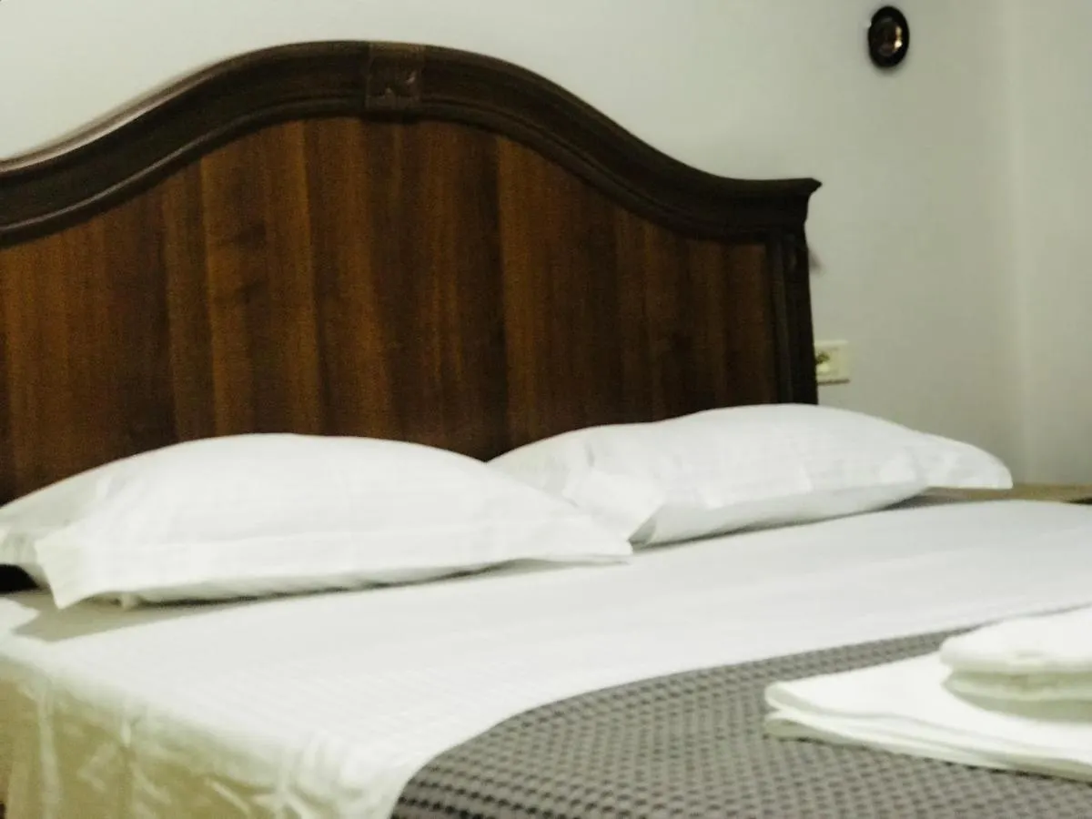 Proper House Iva Apartment Tirana