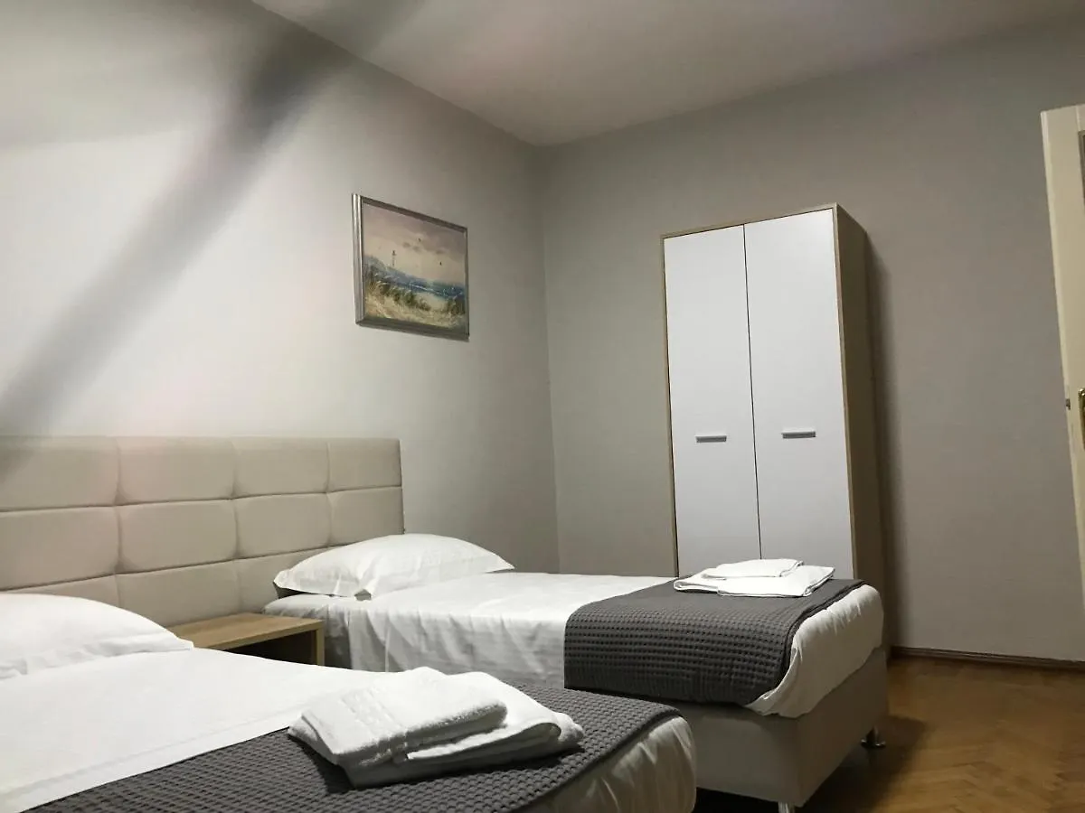 Proper House Iva Apartment Tirana 0*,  Albania