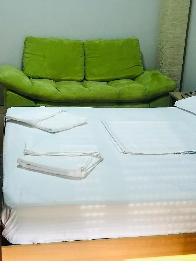 Proper House Iva Apartment Tirana 0*,